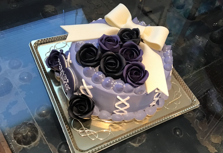 デザインケーキ　フラワーケーキ