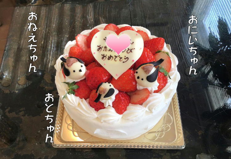デザインケーキ　チョコ人形　チョコクラフト